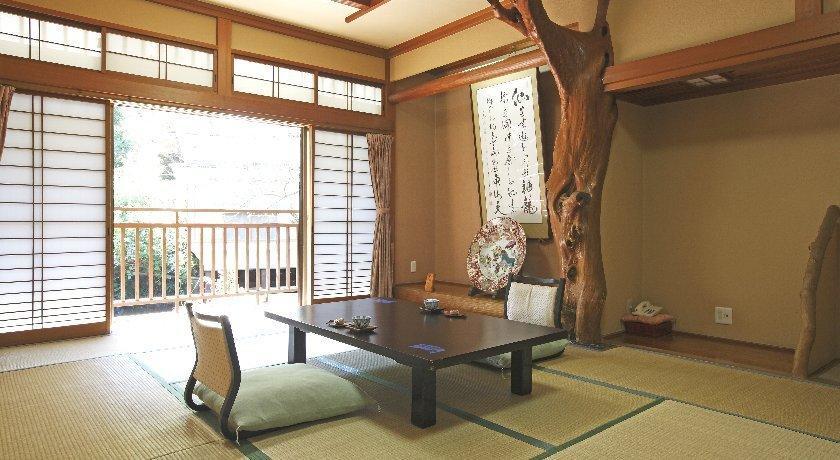 Motoyu Ryokan Atsugi Rum bild